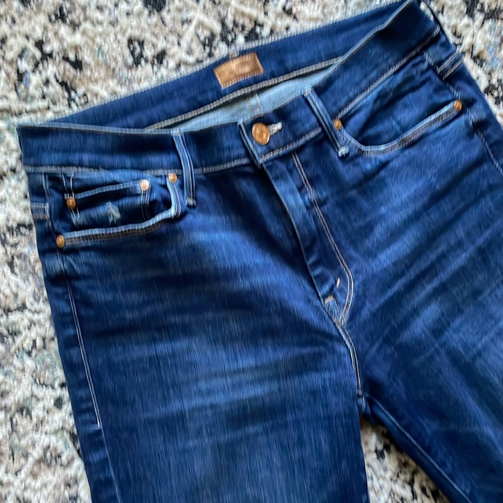 Mother Denim The Weekend Flare Jeans size 29 in Teaming Up Wash - Picture 4 of 9